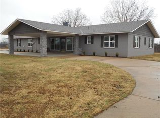 25 Oak Grove Rd, Van Buren, AR 72956