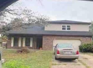 648 Woodbriar Ct, Evansville, IN 47715