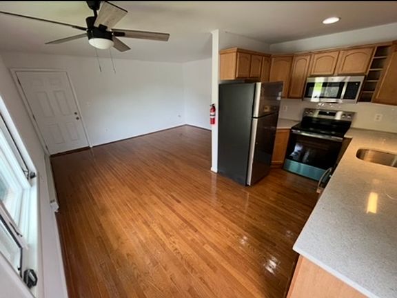 4th image of 8348 Martinsburg Pike #101