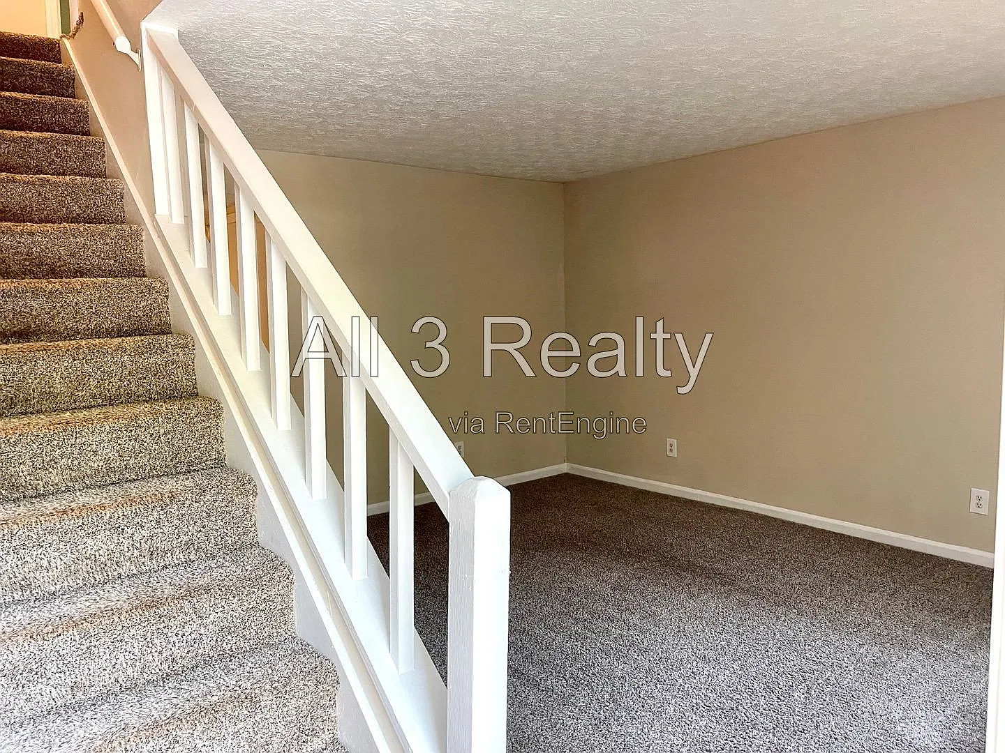 2 bed, 2.5 bath, 1089 sqft, $1,395 — Photo 2