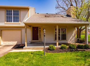2063 Foxknoll Dr, Dayton, OH 45458