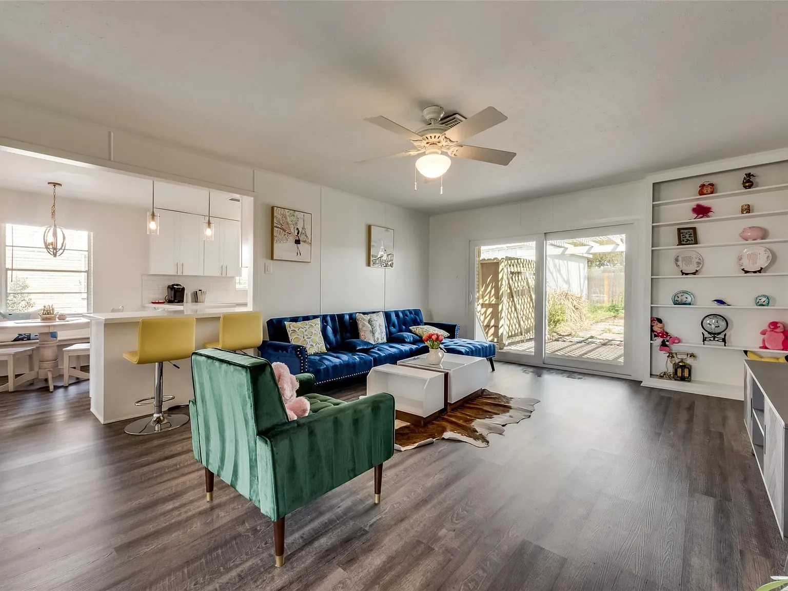 3 bed, 1866 sqft, $2,100 — Photo 2