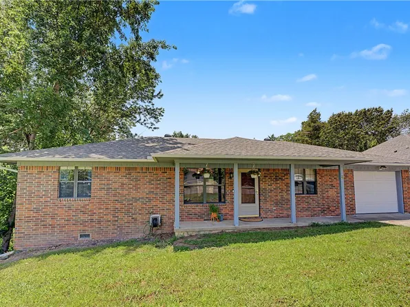 8 Dillow Ln, Bella Vista, AR 72714