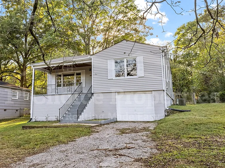 932 Five Mile Rd — Photo 3