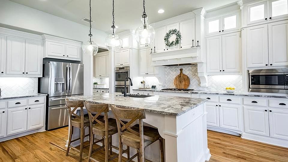 2nd image of 1218 Baird Way