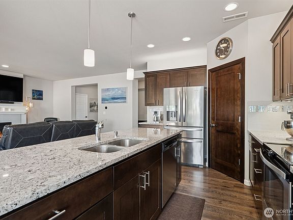 5th image of 20122 18th Avenue Ct E