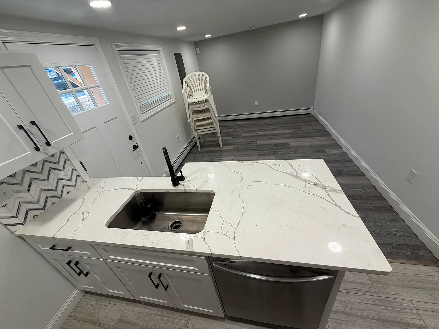 2 bed, $2,650 — Photo 2