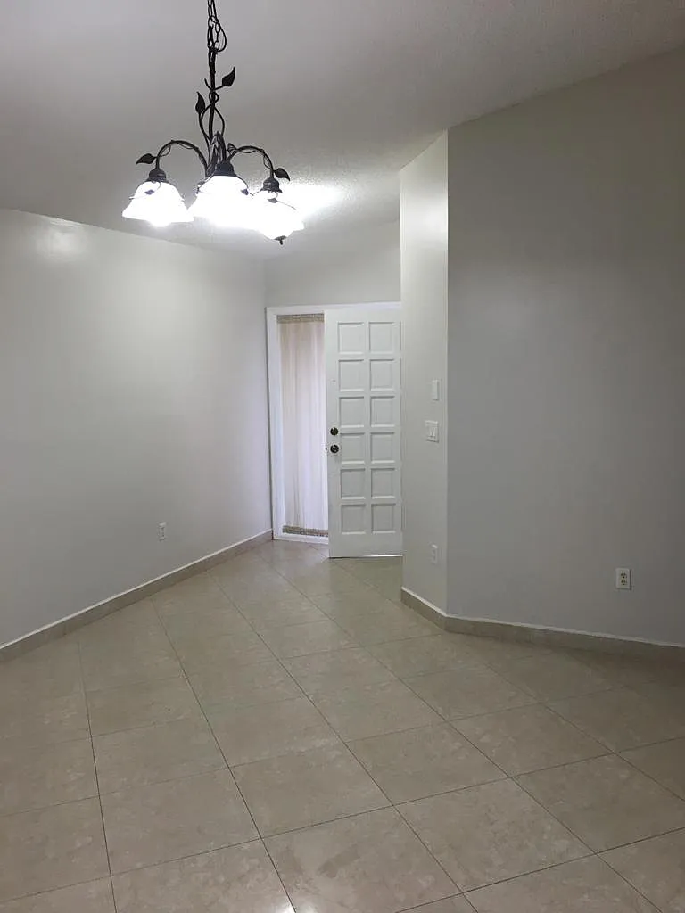 4 bed, 1458 sqft, $3,500 — Photo 3