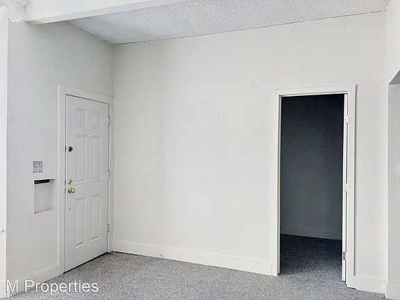 5th image of 1055 Alabama St