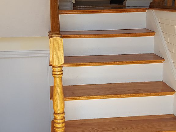 2nd image of 84 Bornwood Dr