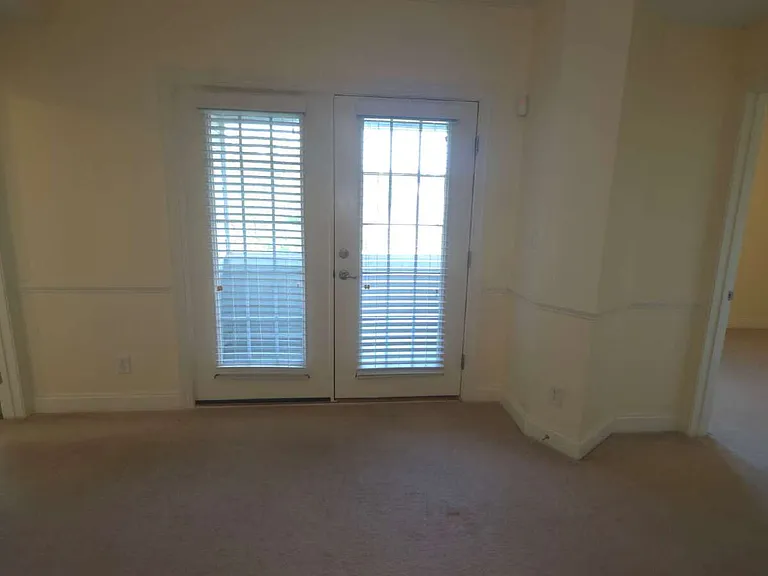 321 Gallery Dr #202 — Photo 67