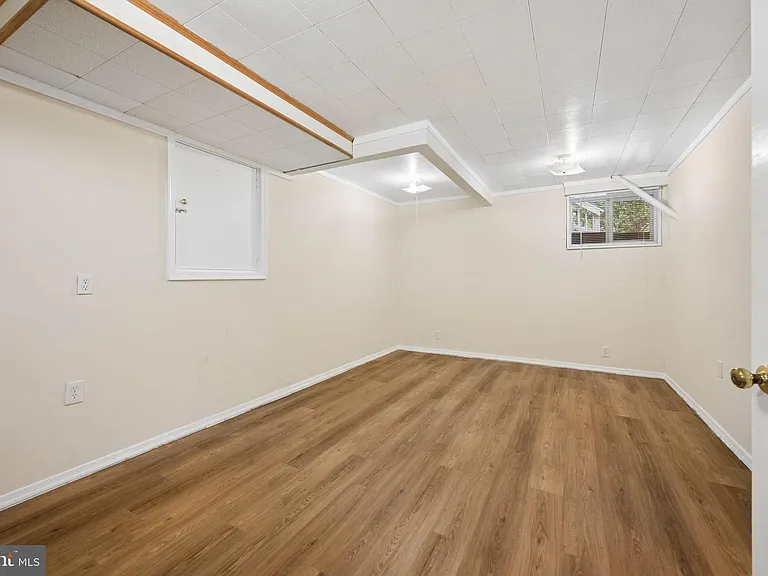 7016 Hopewood St — Photo 54