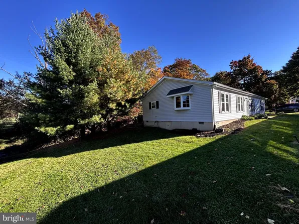 414 Redbird Ct, New Hope, PA 18938