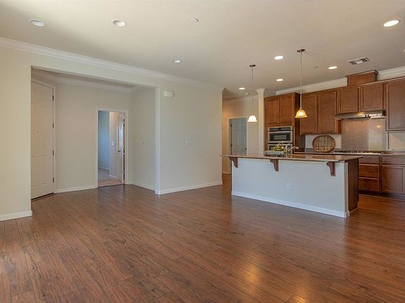 5th image of 1484 Carriage House St