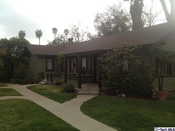 3rd image of 530 Thompson Dr