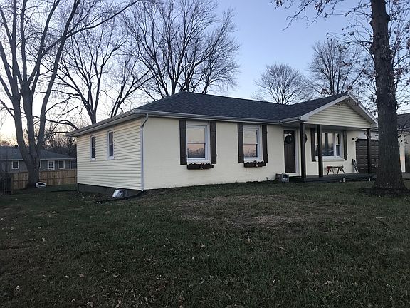 2nd image of 1711 Dexter Ave