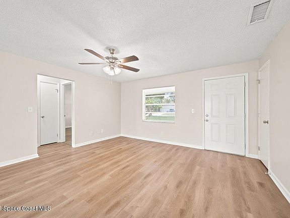 5th image of 3386 Jay Tee Dr