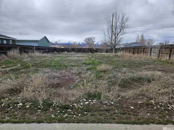 511 Northgate Dr, Battle Mountain, NV 89820