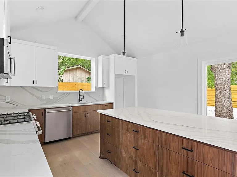 2813 Prado St #2 — Photo 5