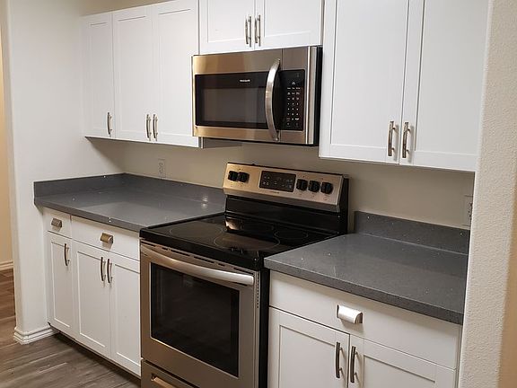 4th image of 124 S 14th St