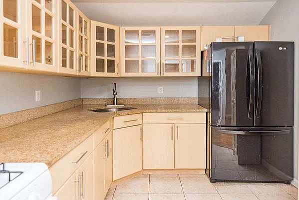 Rented by Bouklis Group | media 2