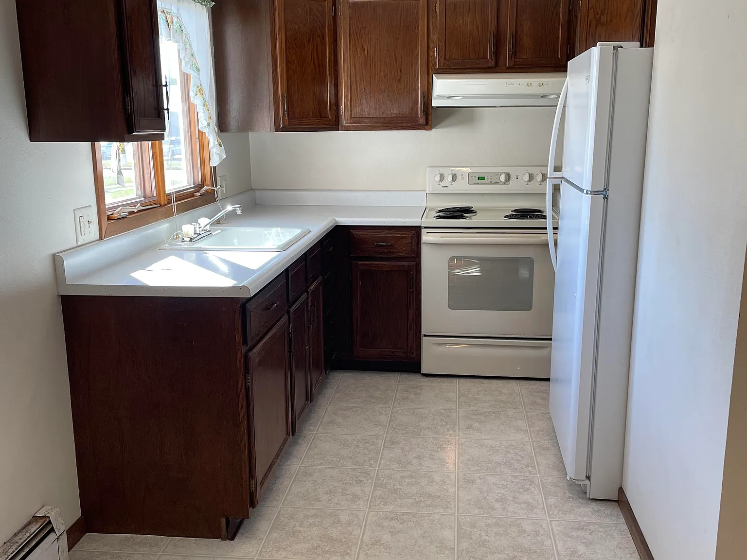2 bed, 800 sqft, $950 — Photo 3