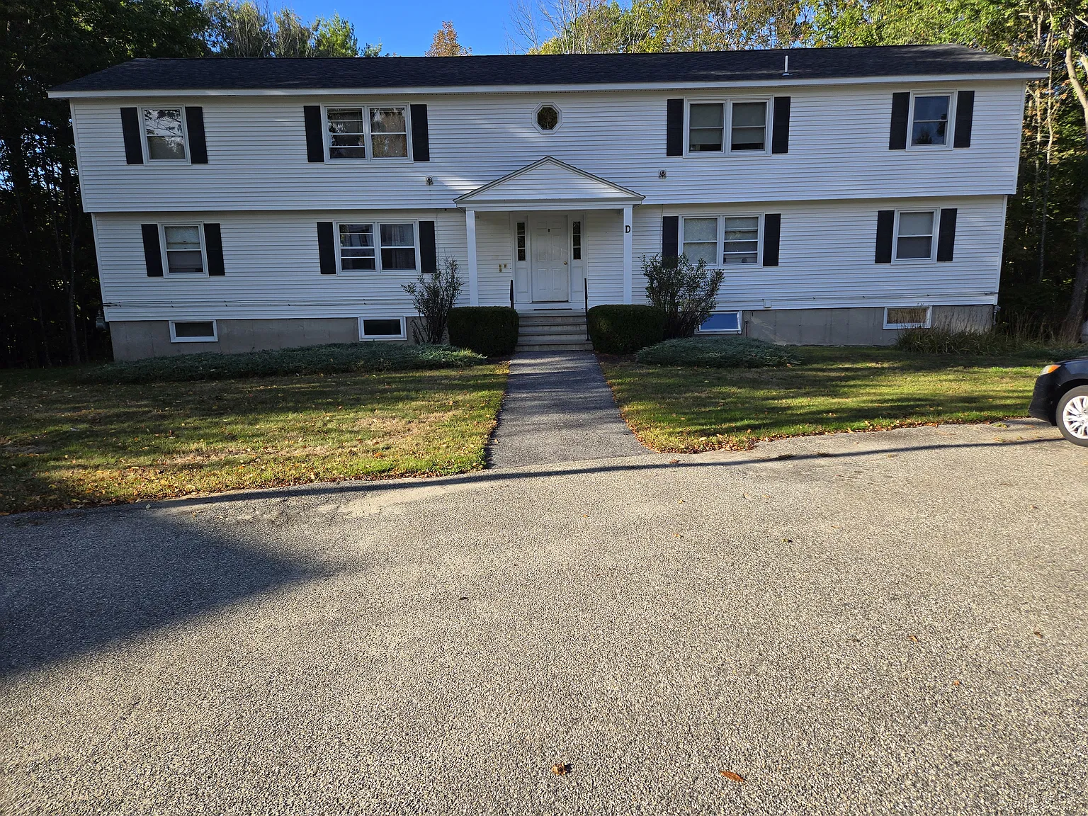 Cressey's Apartments — Photo 3