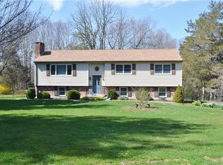 12 Warwick Dr, New Milford, CT 06776