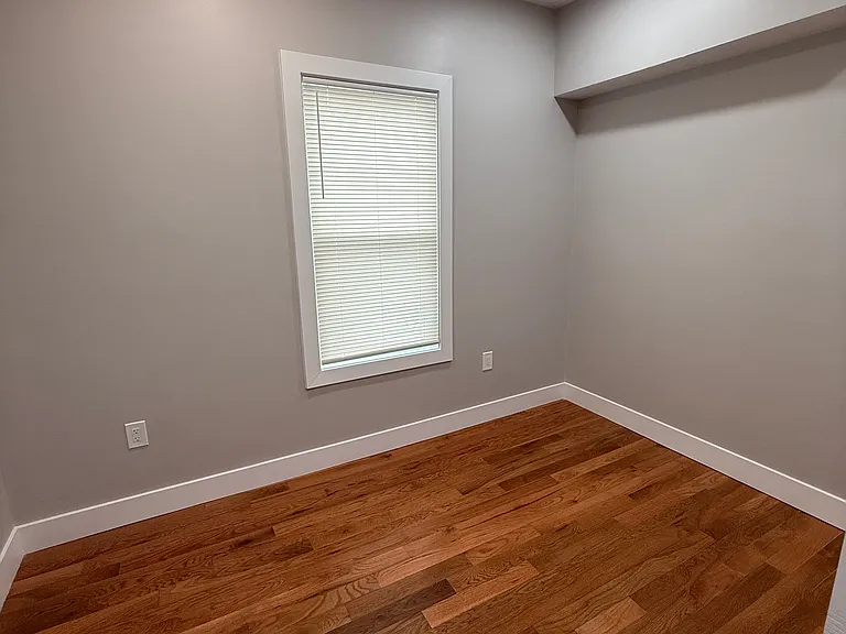 66 Waverly St #3 — Photo 13