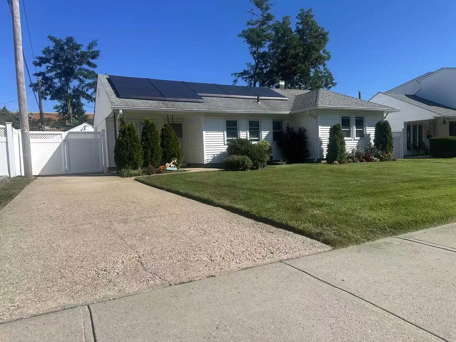 4 bed, 1038 sqft, $3,950 — Photo 1