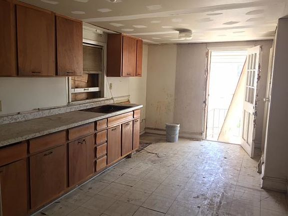 5th image of 3905 Benton Blvd