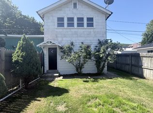 526 N 2nd St, Lykens, PA 17048
