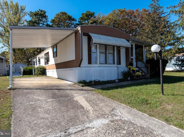 11 Joan Ct #J, Barnegat, NJ 08005