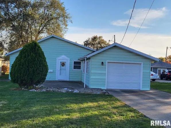 1144 Court St, Galesburg, IL 61401