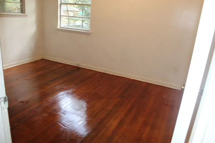 1 Sheffield Dr — Photo 10