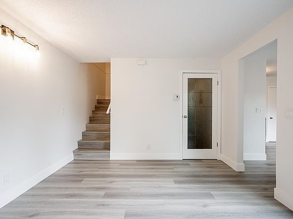 4th image of 310 Highland Way #5