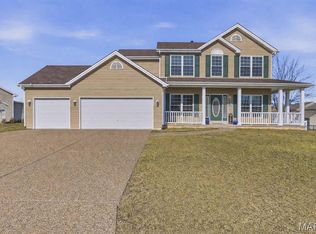 47 Savannah Hill Dr, Saint Peters, MO 63376