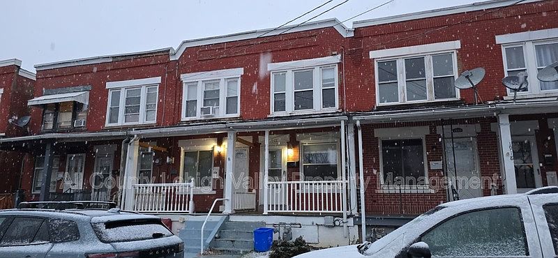 1st image of 1922 Glendale Ave