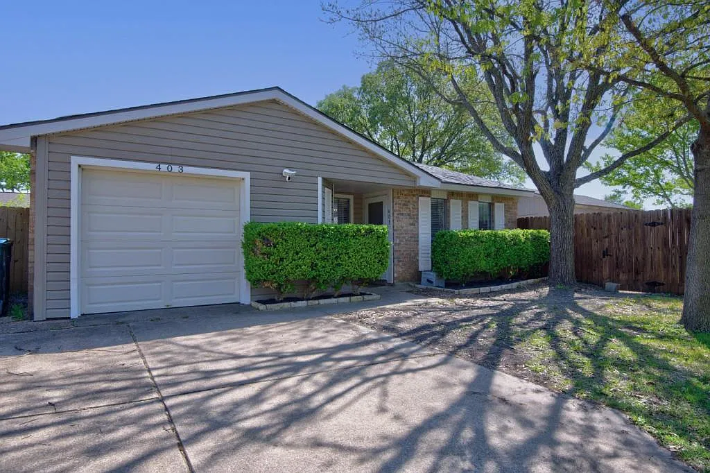 403 Justice Dr — Photo 2