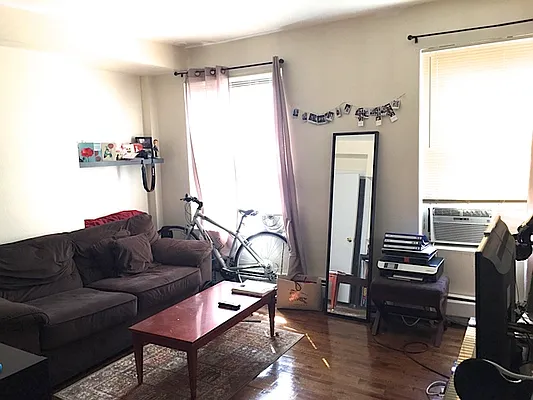 Rented by Friedman Roth Realty | media 20