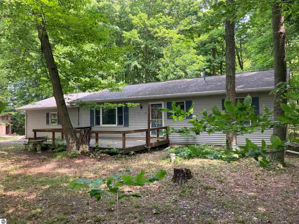 653 S Morrison Rd, West Branch, MI 48661