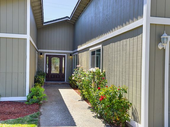 2nd image of 5201 Wagon Way