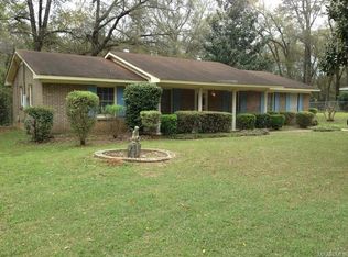 140 Lawrence St, Prattville, AL 36067