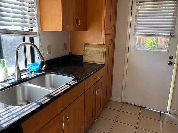 4th image of 3123 Whitesand Dr