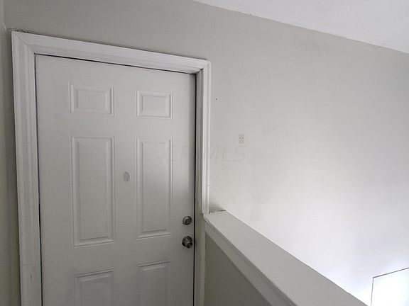 4th image of 2800 E 9th Ave