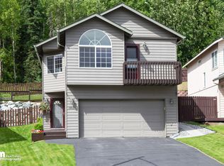 19533 Highland Ridge Dr, Eagle River, AK 99577