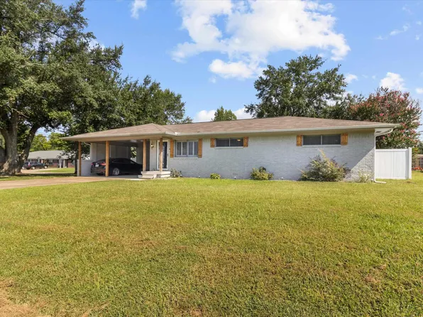 501 Linda Kay Dr, Winnsboro, TX 75494