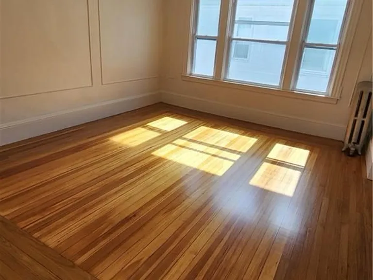 49-51 Pembroke Ave #1 — Photo 5