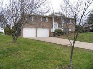 822 Vance Dr, Canonsburg, PA 15317