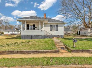 22 Meadow St, Lyman, SC 29365